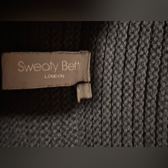 Sweaty Betty Men's Black Turtleneck Sweater - Picture 5 of 8